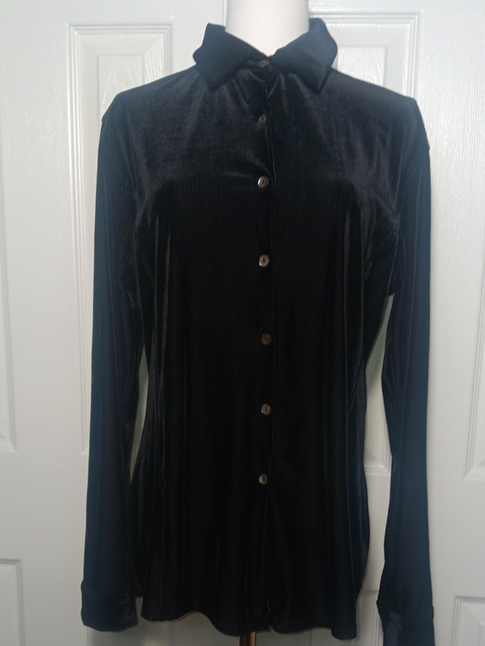 Jones & Co. Vintage Black Velvet Long-Sleeve Button-Up Dress
